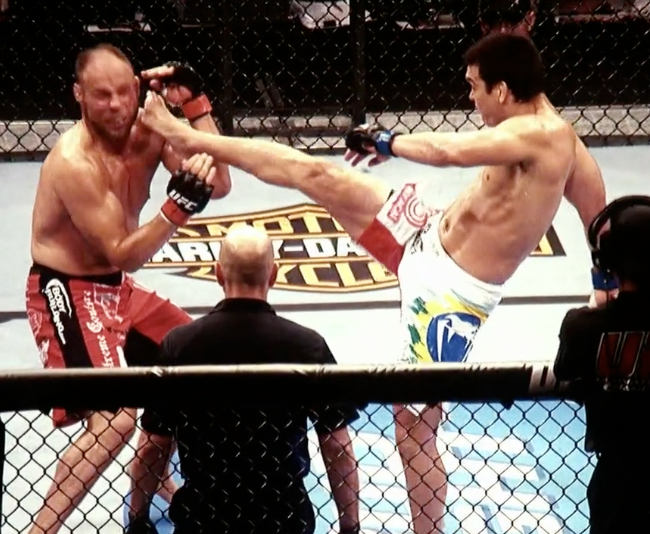 Lyoto Machida Kick to Face