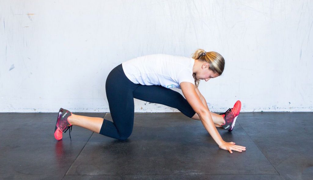 How to Do the Splits: Training Tips, Instructions, and Precautions